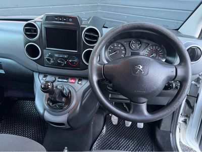 2017 Peugeot Partner