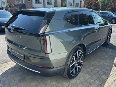 2026 Volvo EX60