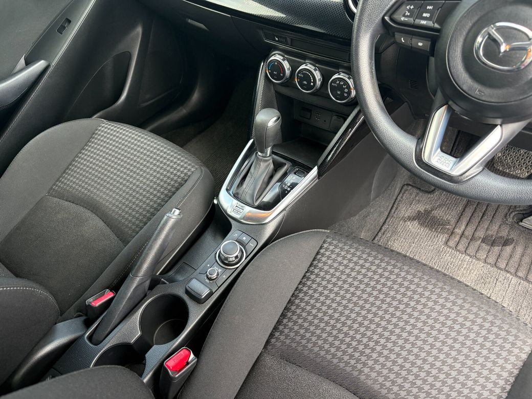 2017 Mazda Demio