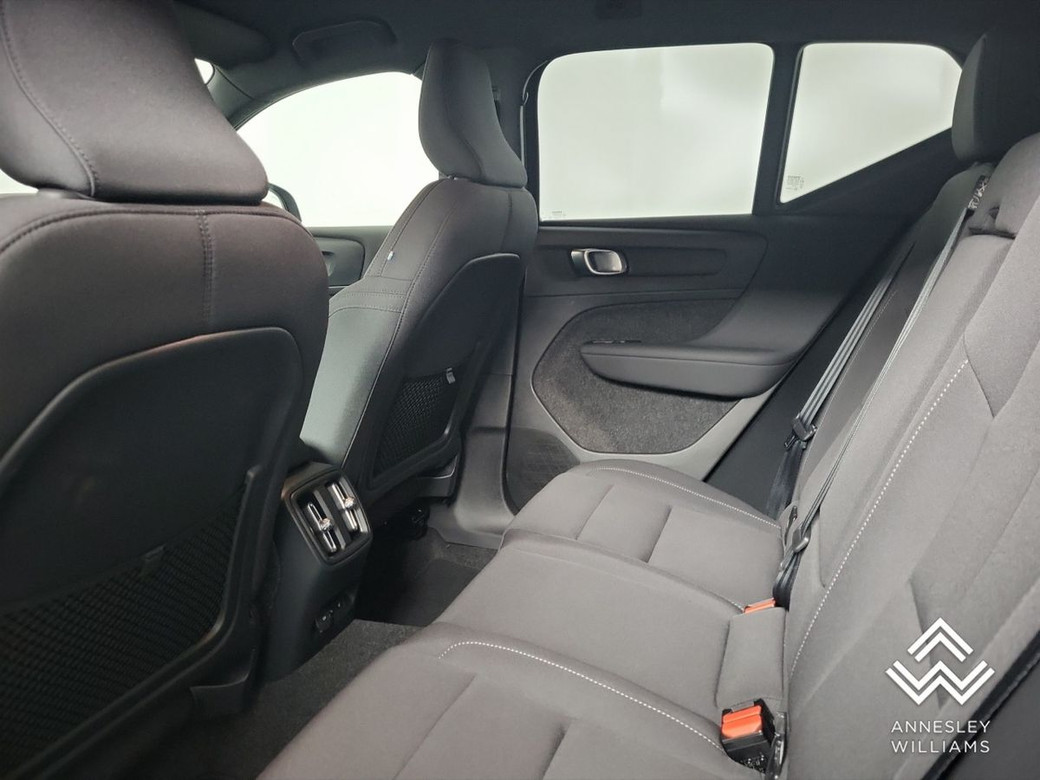 2026 Volvo EX40