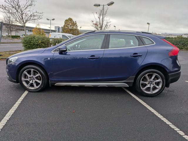 2015 Volvo V40