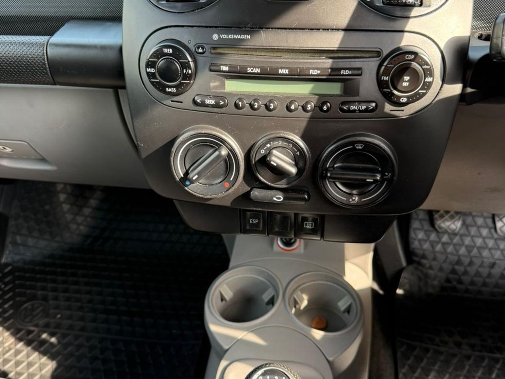 2005 Volkswagen Beetle