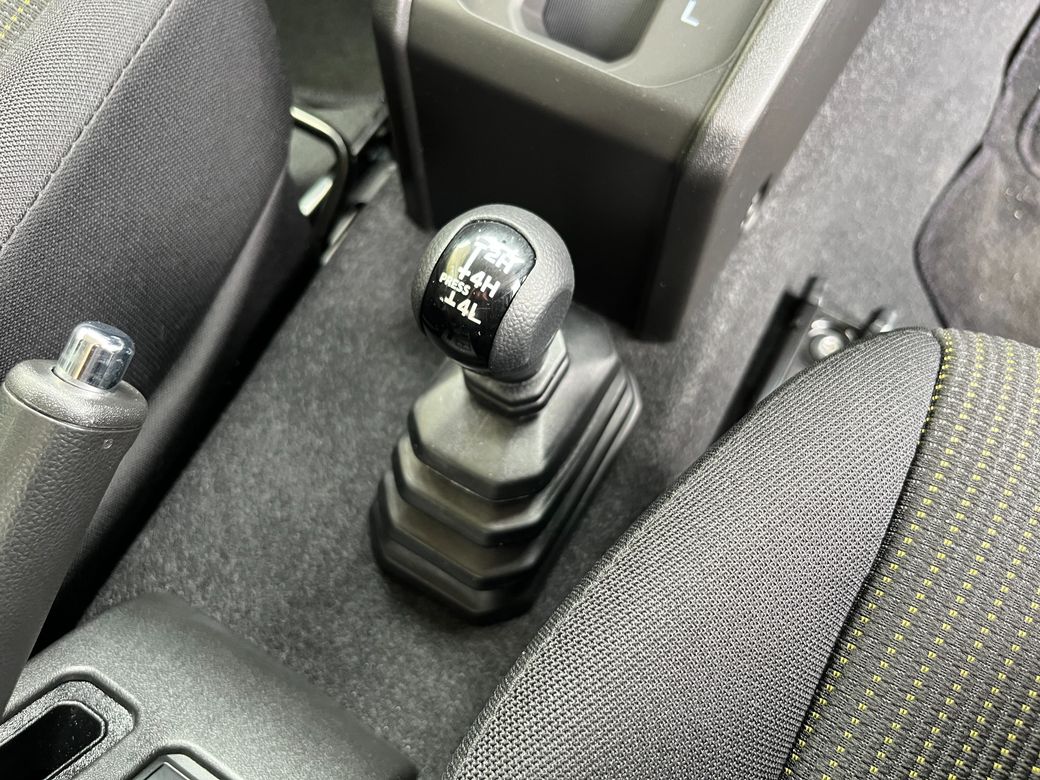 2025 Suzuki Jimny