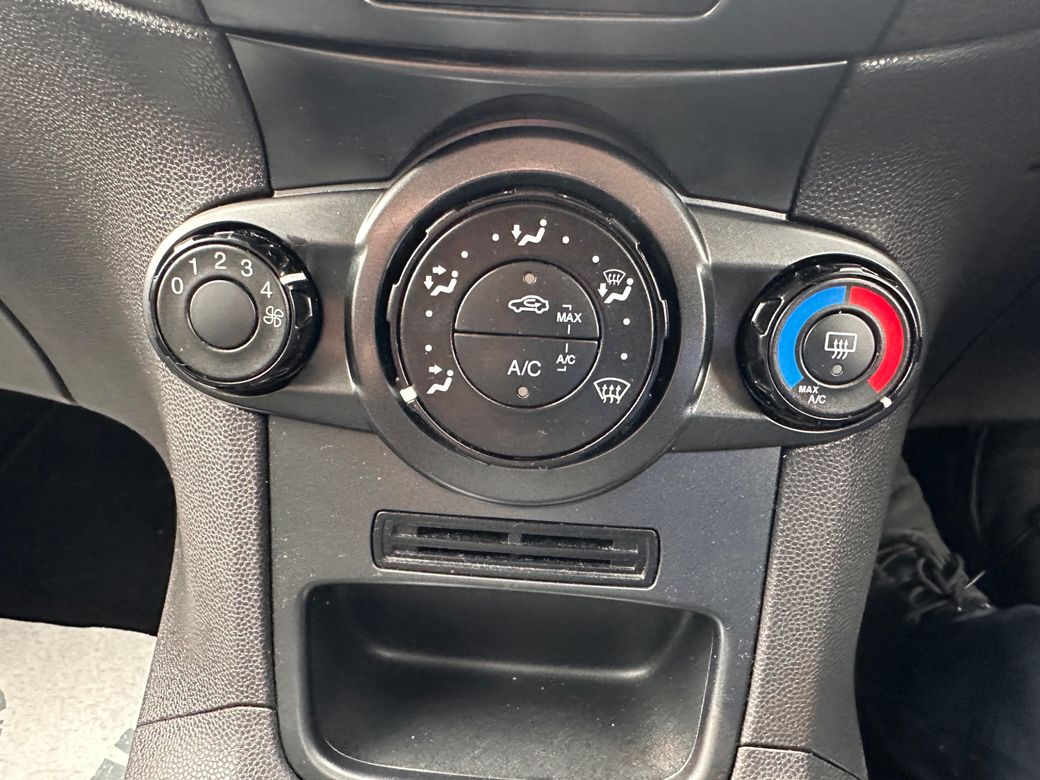 2015 Ford Fiesta