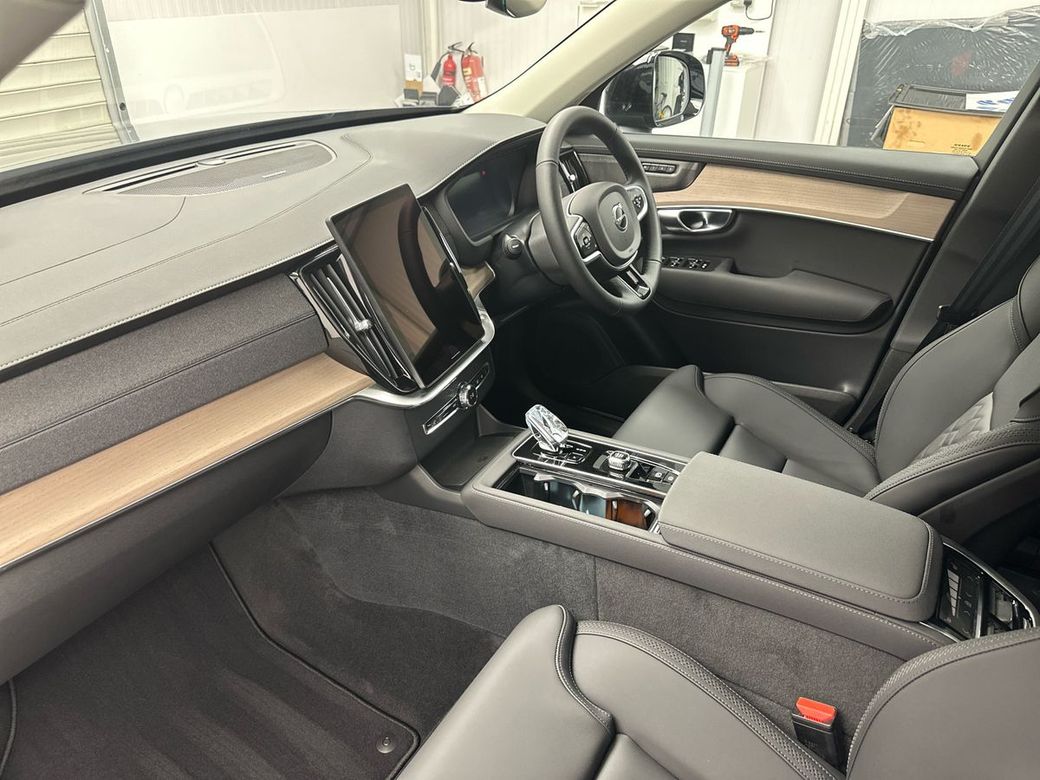 2025 Volvo XC90