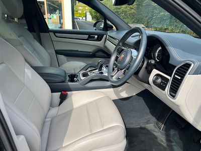 2022 Porsche Cayenne