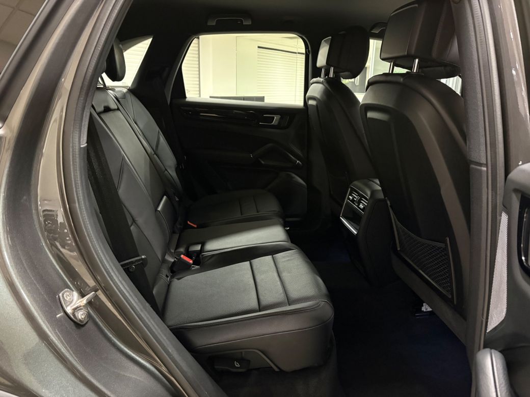 2022 Porsche Cayenne