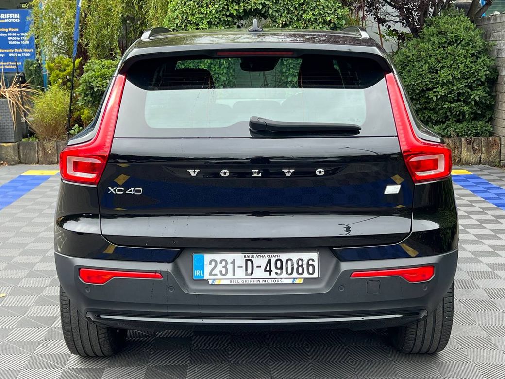 2023 Volvo XC40