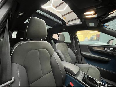 2023 Volvo XC40