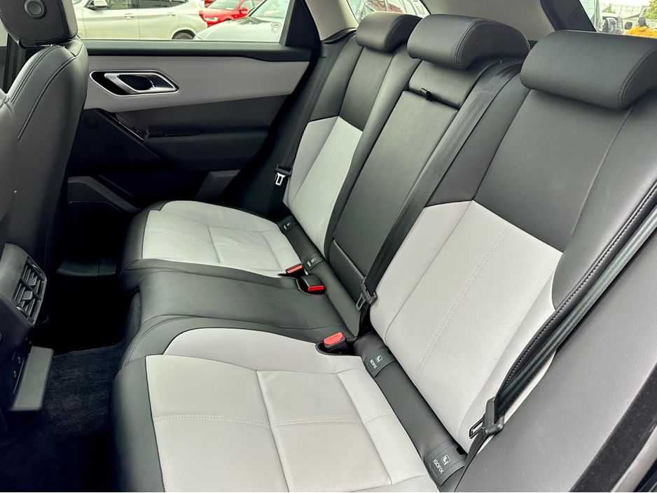 2025 Land Rover Range Rover Velar