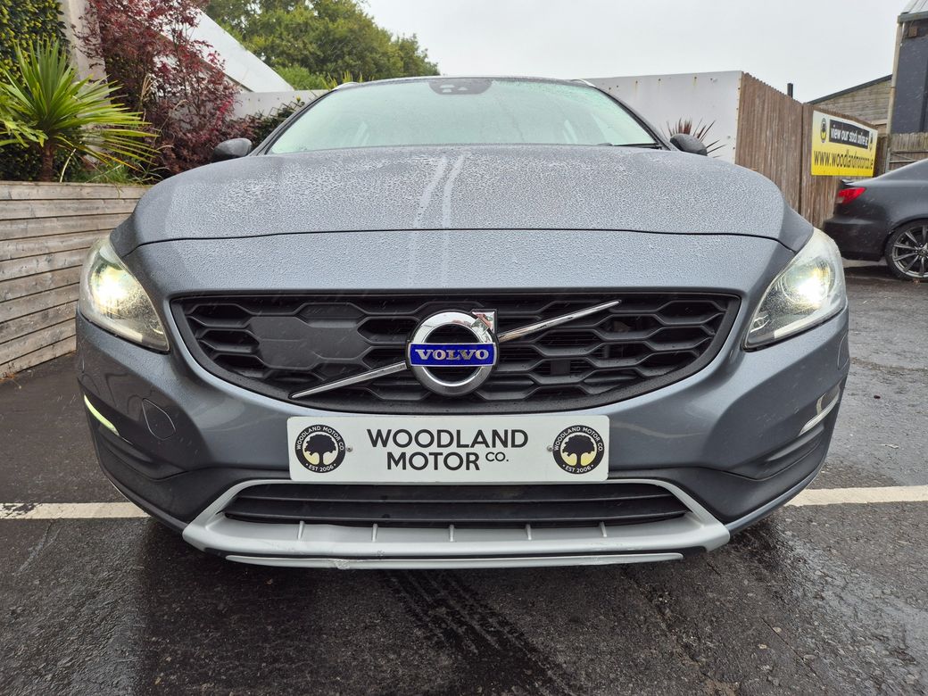 2017 Volvo V60 Cross Country