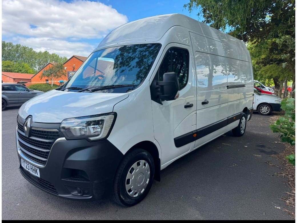 2023 Renault Master