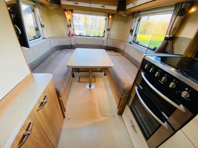 2014 SWIFT  SUNDANCE 584PR 4 BELT 4 BERTH R.H.D 