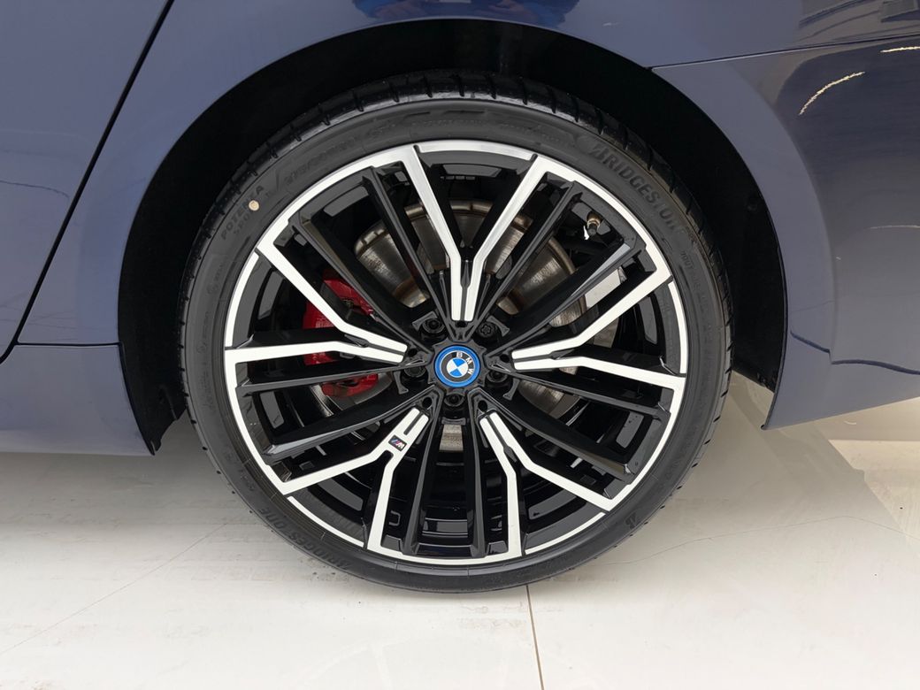 2021 BMW 5 Series