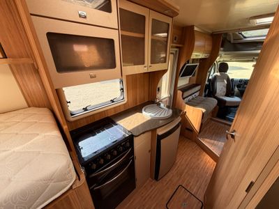 2014 BAILEY APPROACH  AUTOGRAPH 750 LOW PROFILE R.H.D 