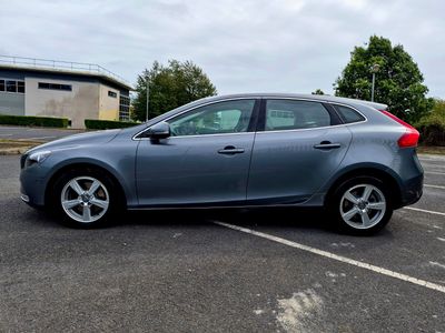 2016 Volvo V40