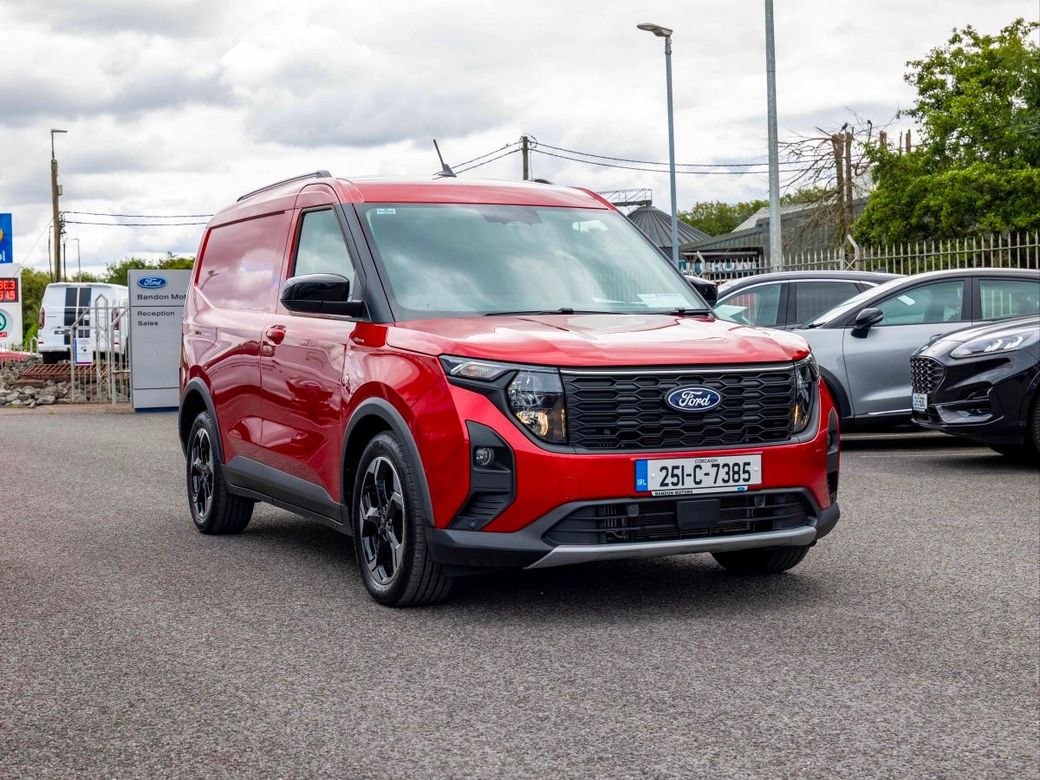 2025 Ford Transit Courier