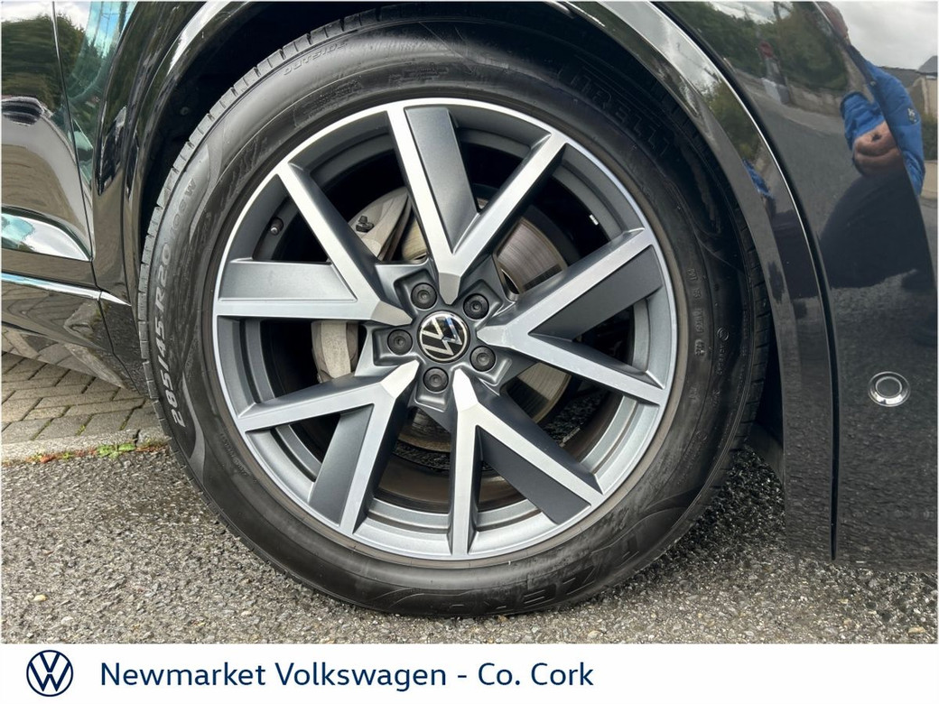2025 Volkswagen Touareg
