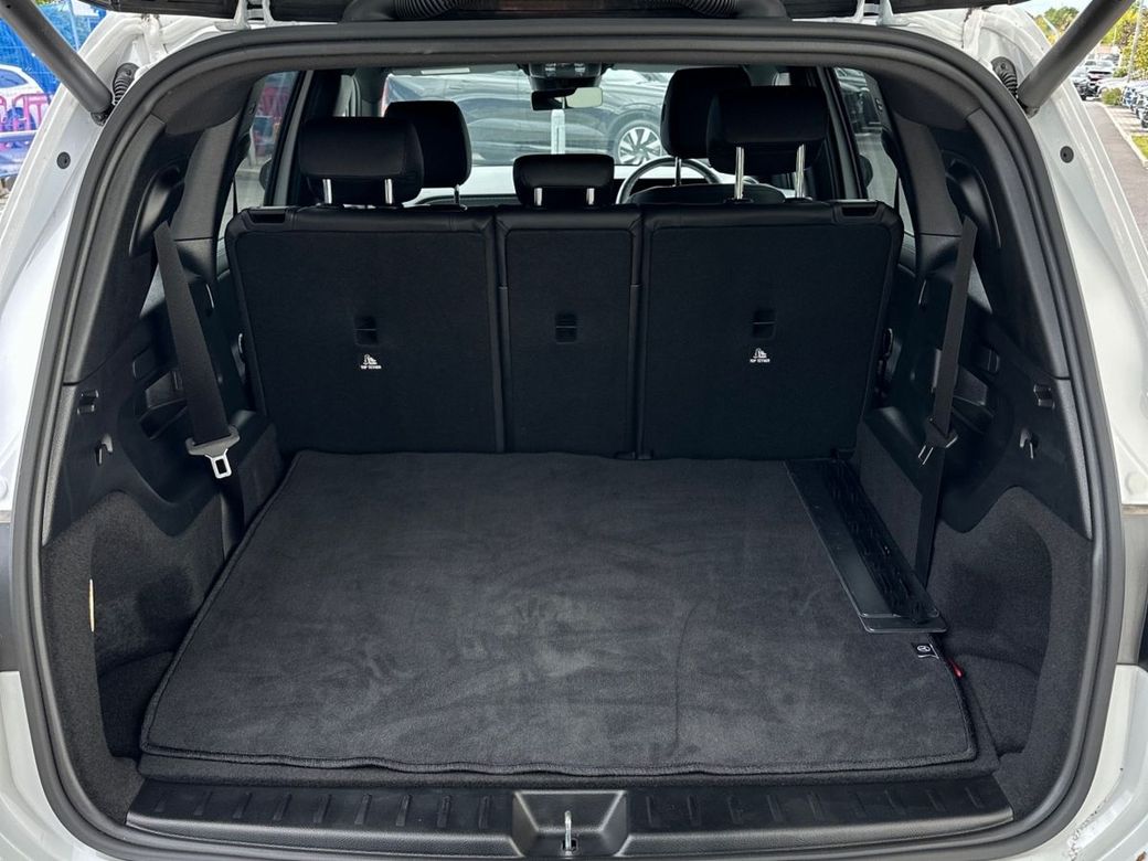 2025 Mercedes-Benz GLB Class