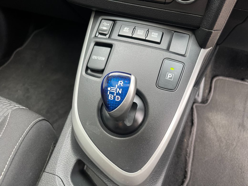 2015 Toyota Auris