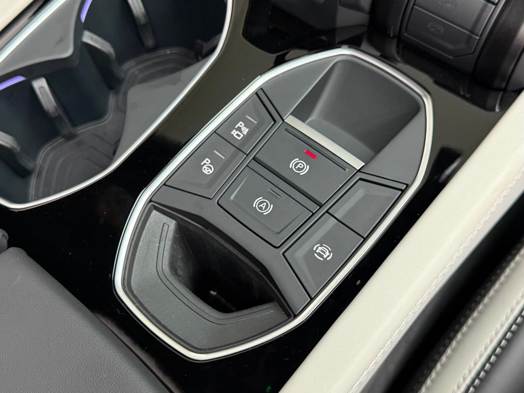 2025 Lamborghini Urus