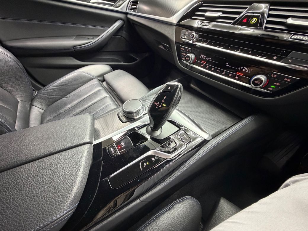 2022 BMW 5 Series