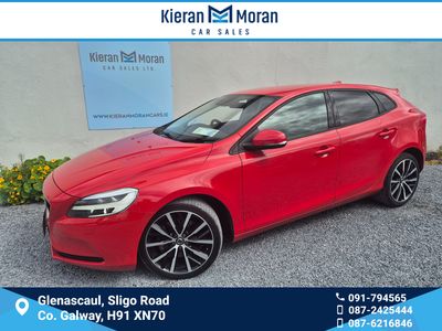 2018 Volvo V40