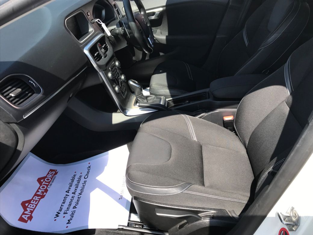 2016 Volvo V40