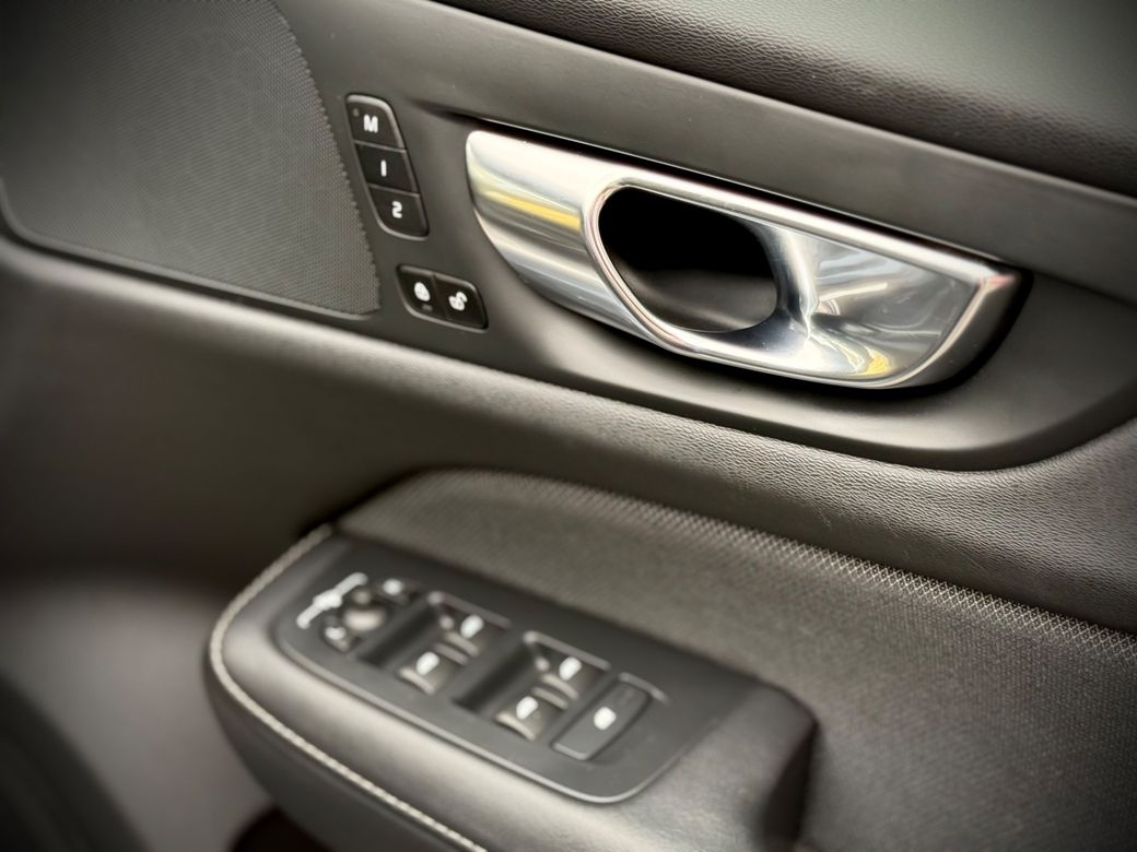 2021 Volvo V60