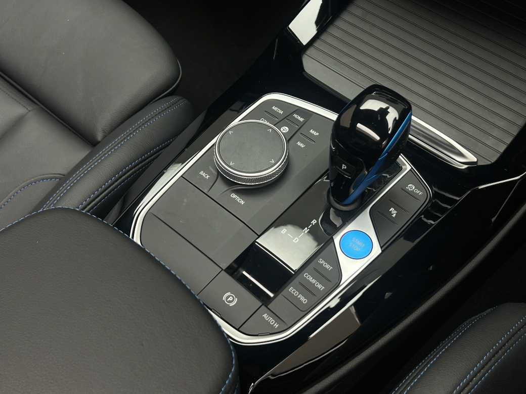 2022 BMW iX3