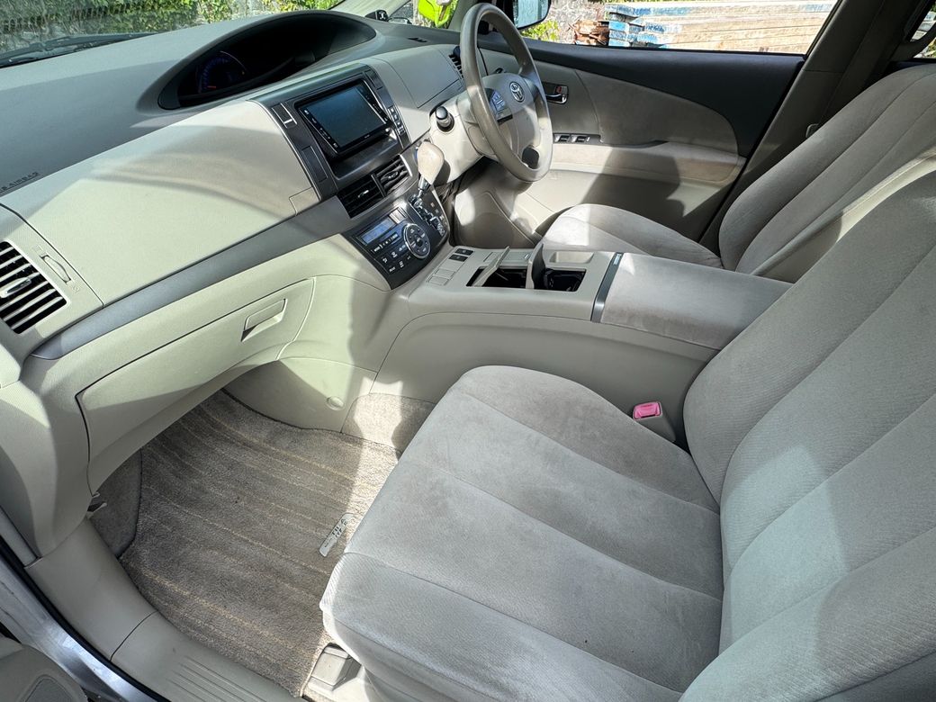 2012 Toyota Estima