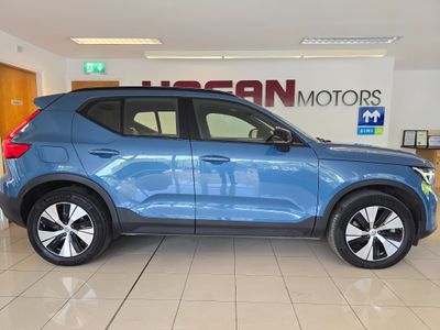 2022 Volvo XC40