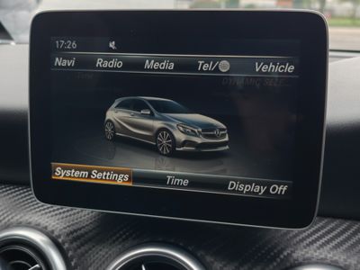 2017 Mercedes-Benz A 180