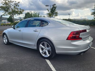 2021 Volvo S90