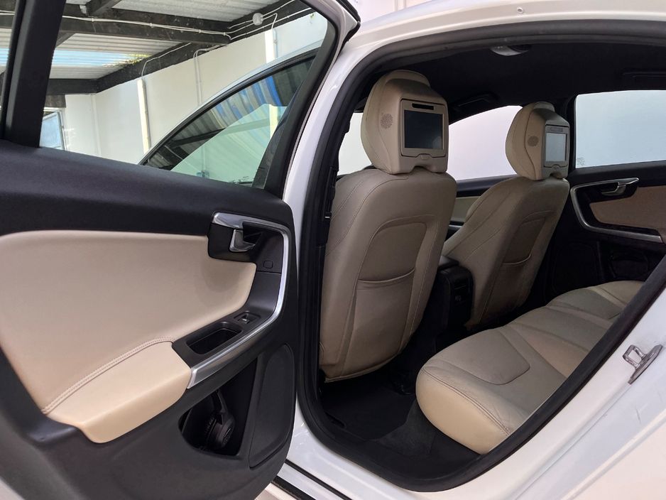 2016 Volvo S60