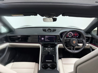 2025 Porsche Panamera