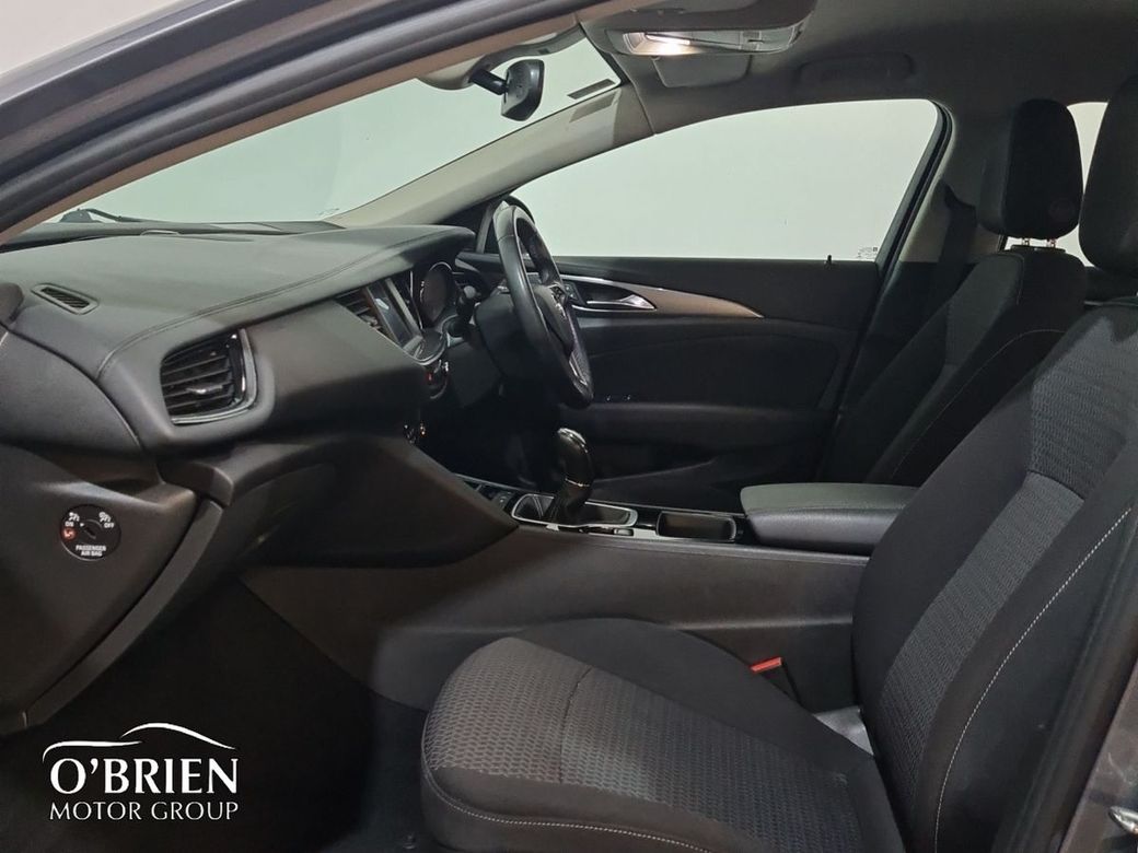 2021 Opel Insignia
