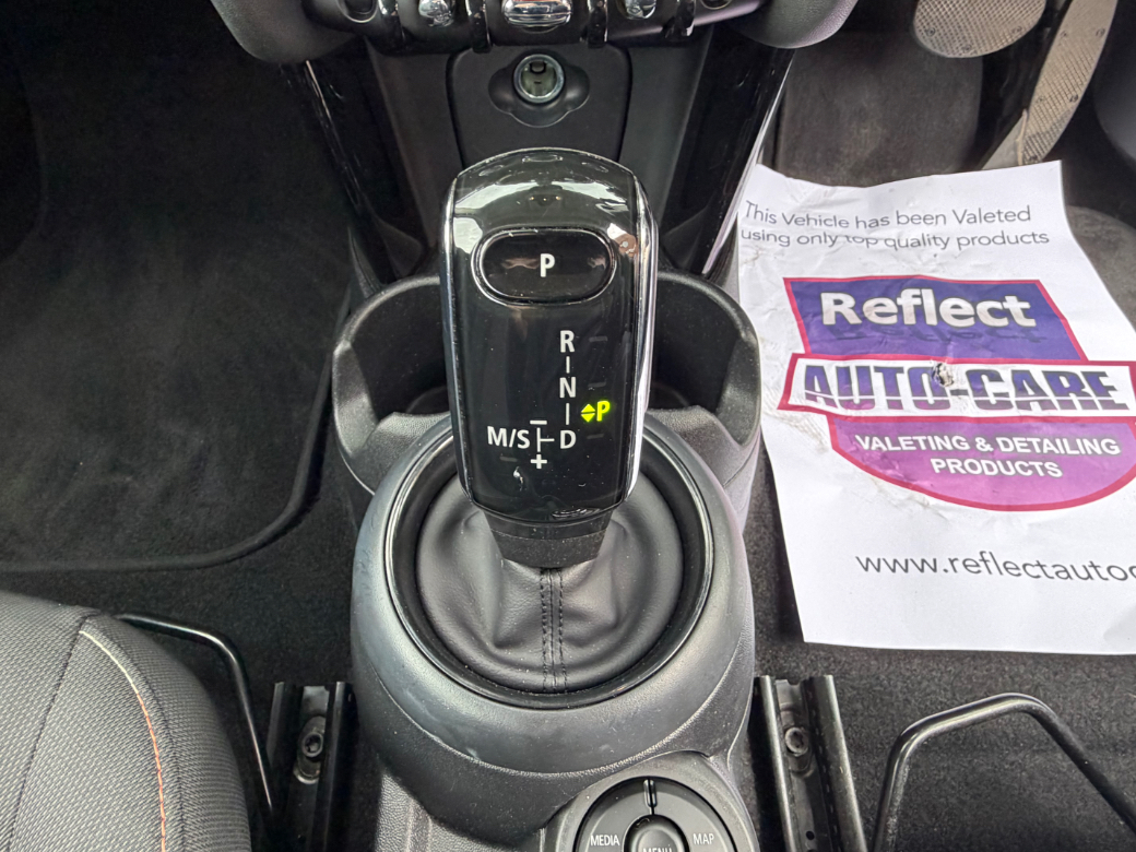 2022 Mini Hatch
