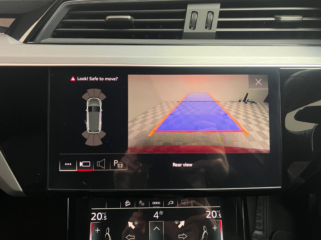 2022 Audi e-tron