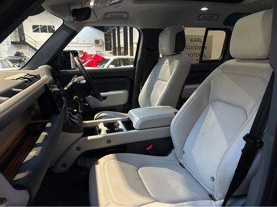 2025 Land Rover Defender