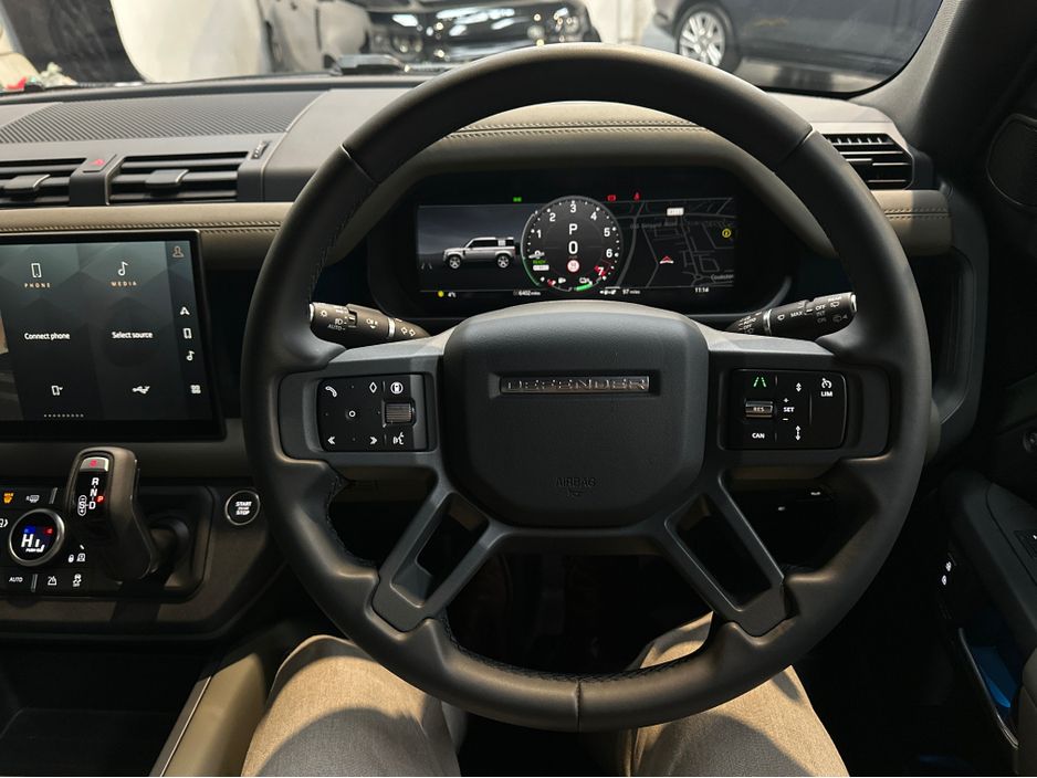 2025 Land Rover Defender