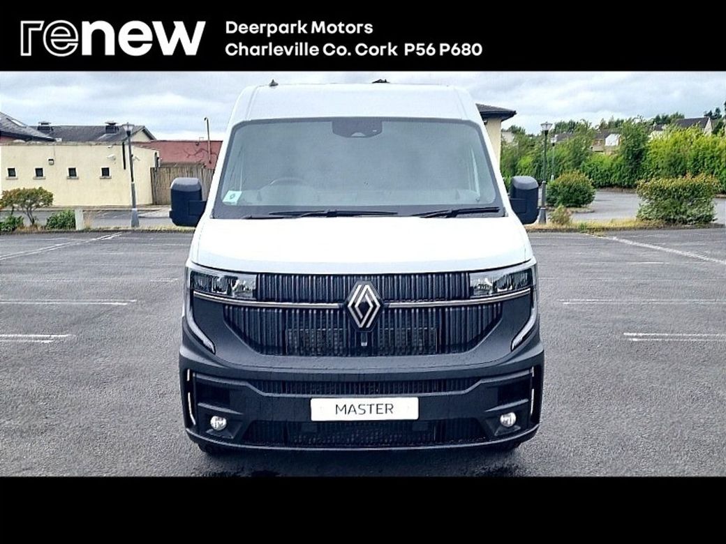 2025 Renault Master