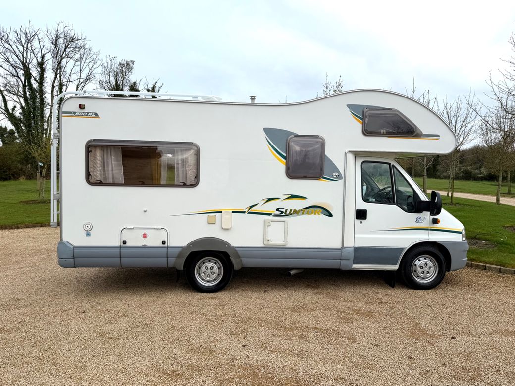 2005 SWIFT SUNTOR 590 RL R.H.D 