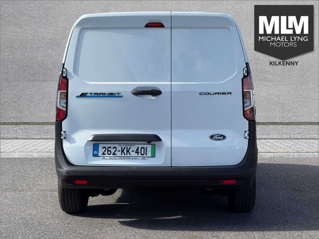 2026 Ford Transit Courier