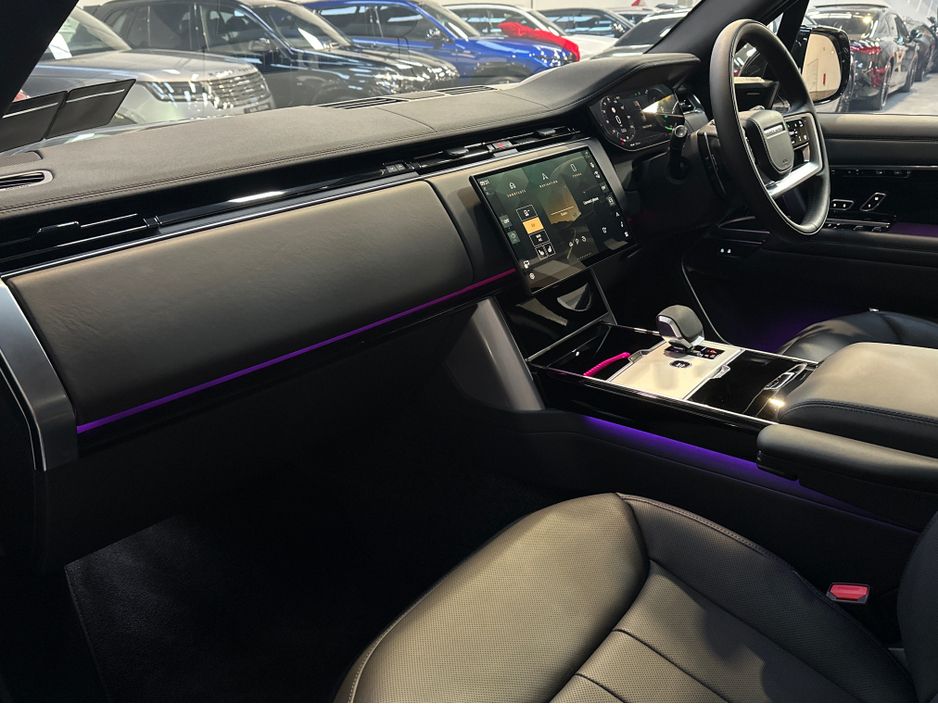 2025 Land Rover Range Rover