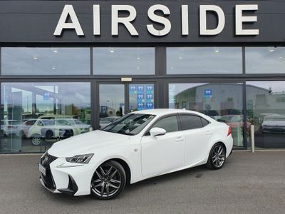 2017 Lexus IS 300h