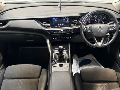2022 Opel Insignia