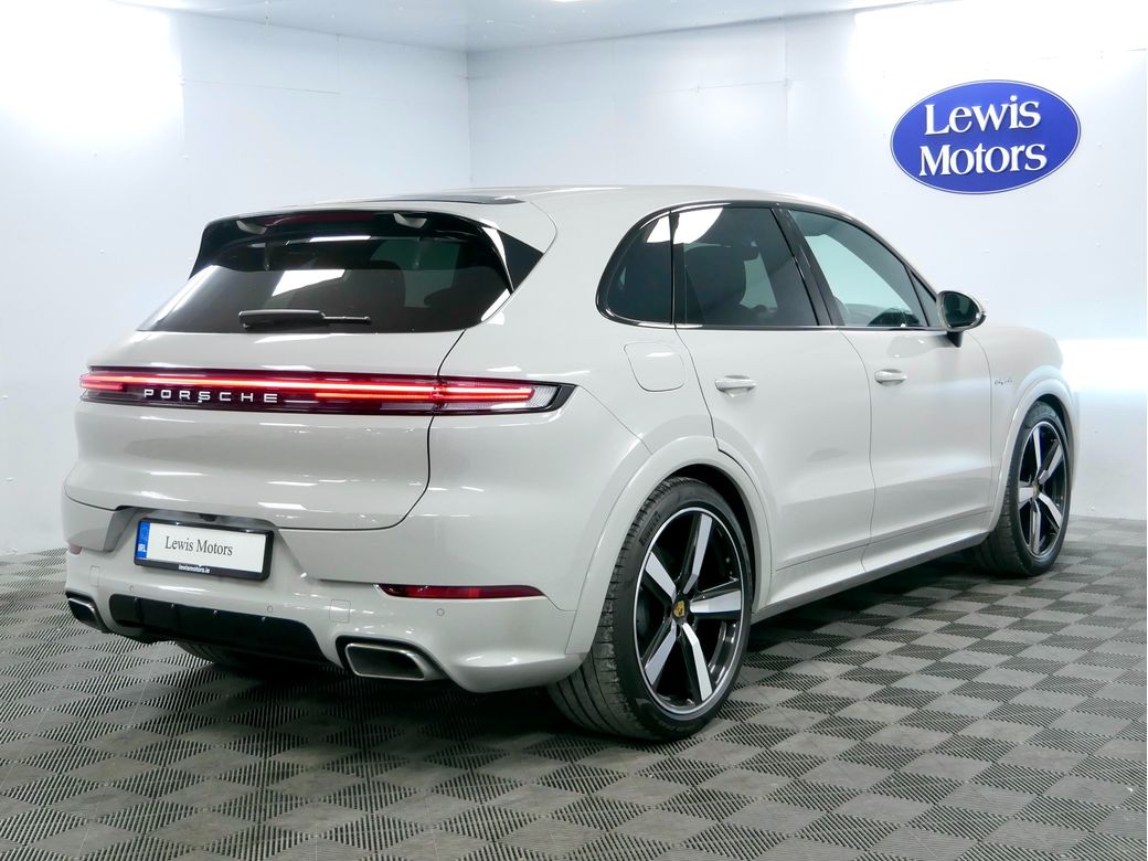2024 Porsche Cayenne