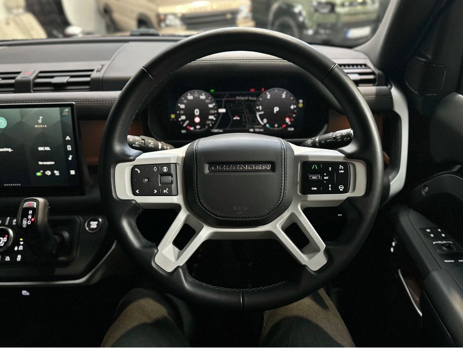 2025 Land Rover Defender