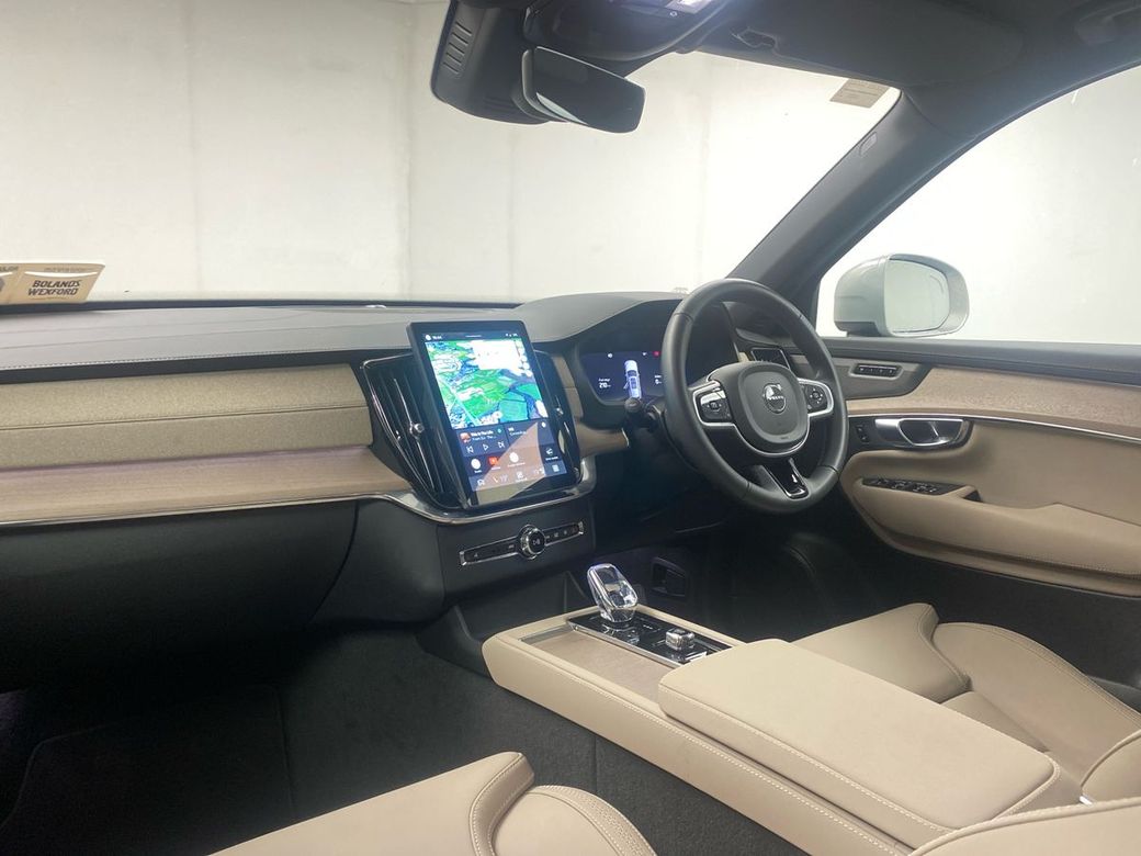 2025 Volvo XC90